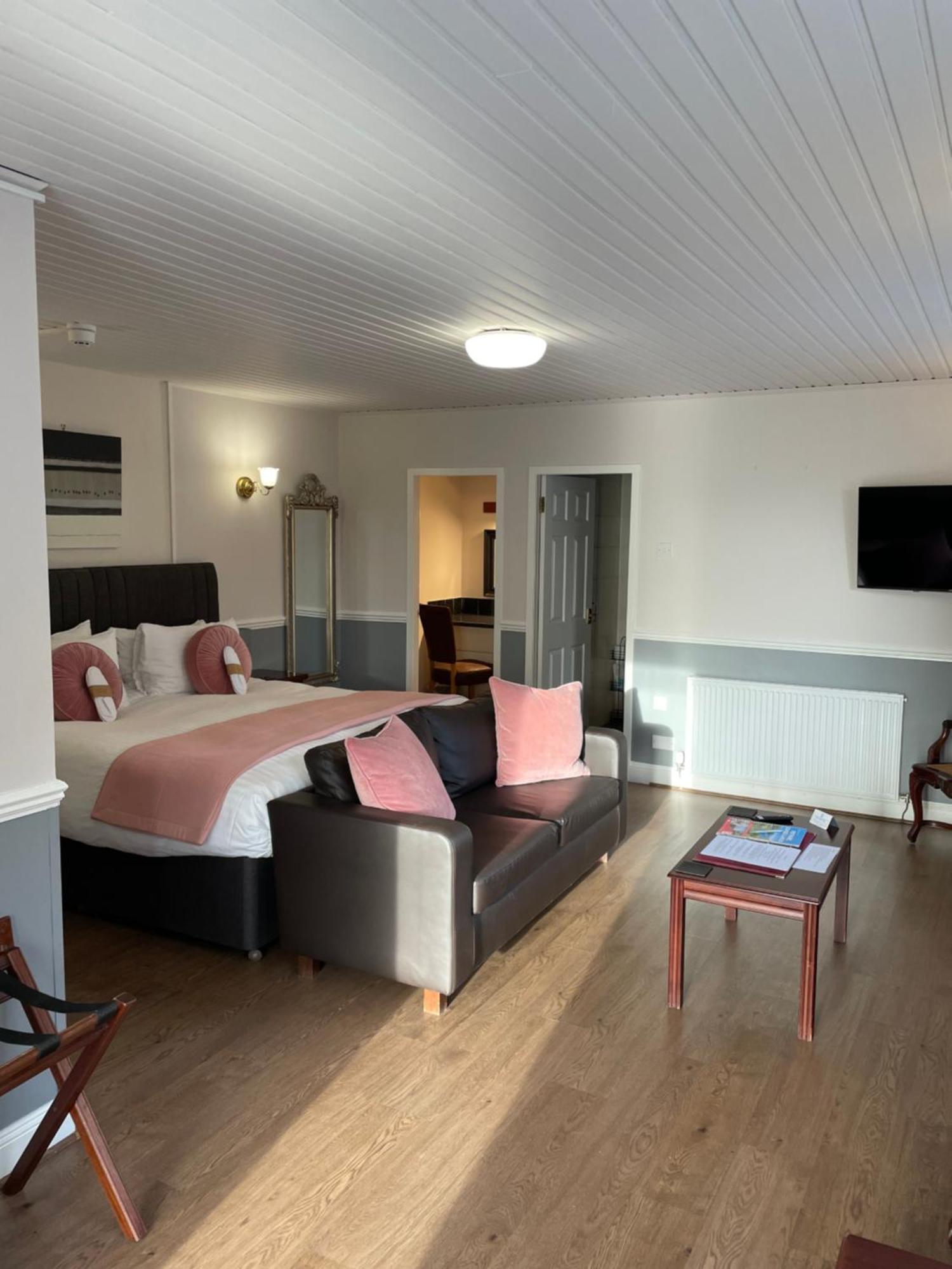 The Claymore Guest House Pitlochry Εξωτερικό φωτογραφία
